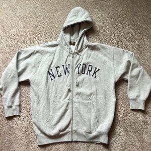 New York zip up hoodie mens size XL. Thick material. Great used condition!